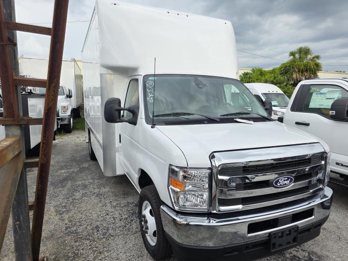 2026 Ford E-450-2