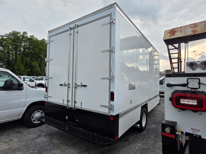 2026 Ford E-450-4
