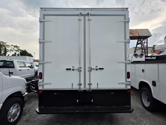 2026 Ford E-450-5