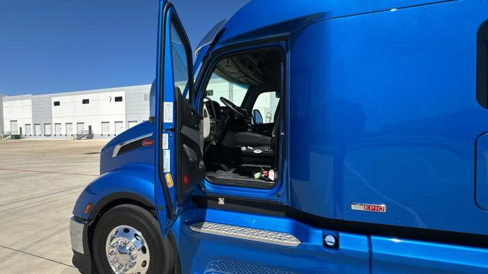 2026 Peterbilt 579-15