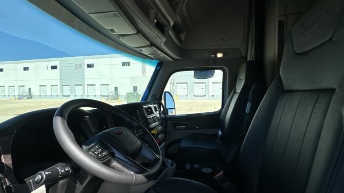 2026 Peterbilt 579-16