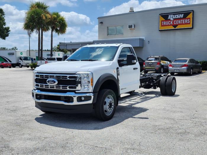 2025 Ford F-550-1