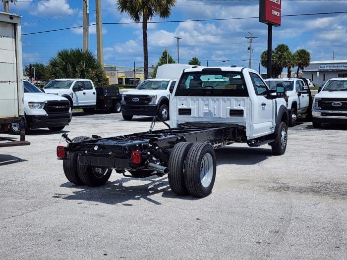2025 Ford F-550-5