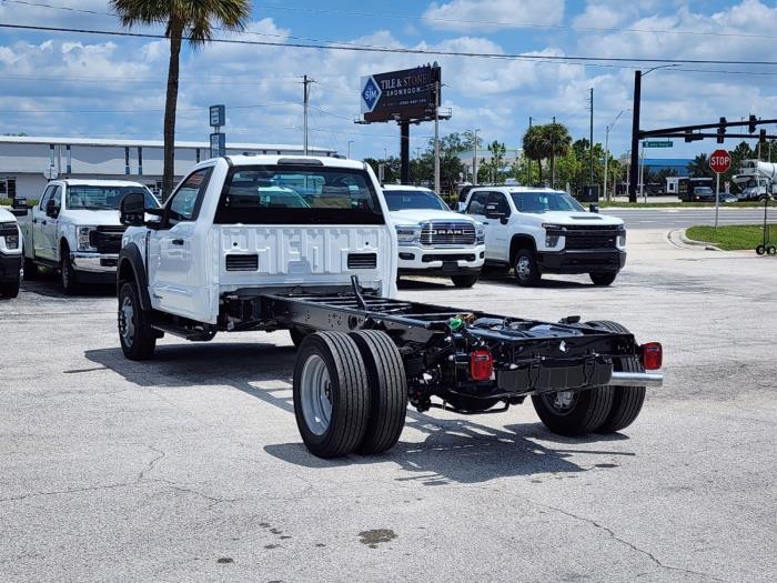 2025 Ford F-550-7