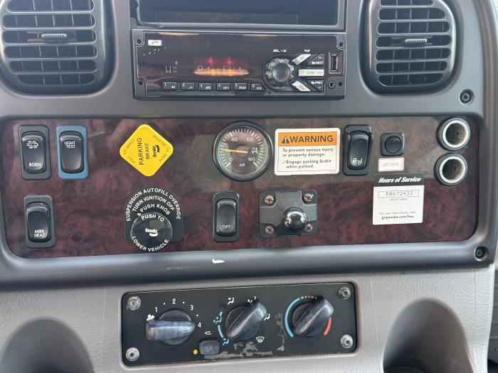 2020 Freightliner Business Class M2 106-17