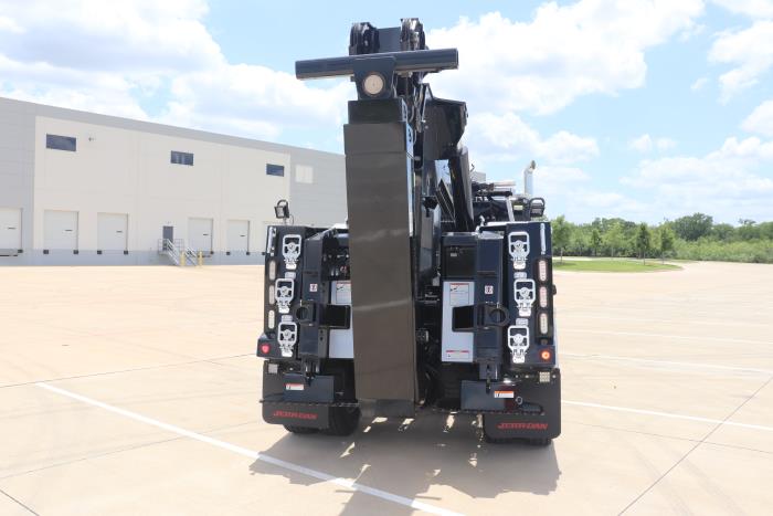 2024 Peterbilt 567-21