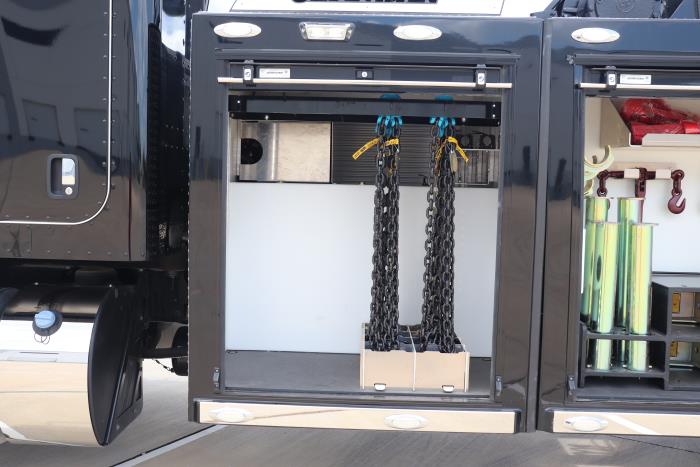 2024 Peterbilt 567-32