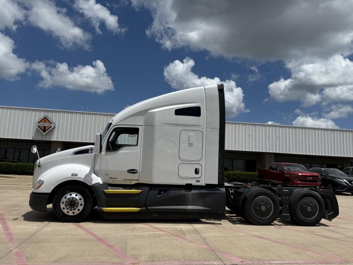 2021 Kenworth T680-2