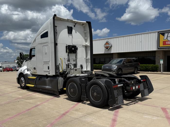 2021 Kenworth T680-3