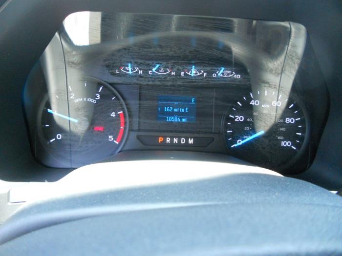 2022 Ford F-550-7