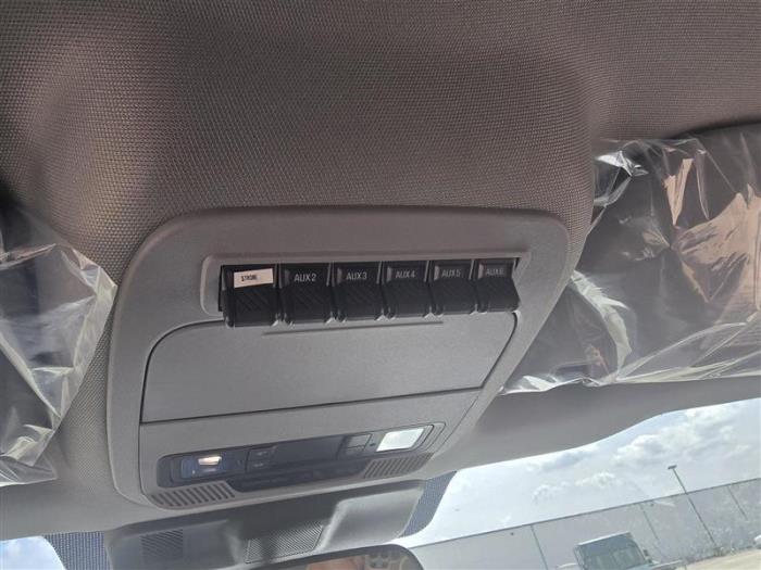 2025 Ford F-550-14
