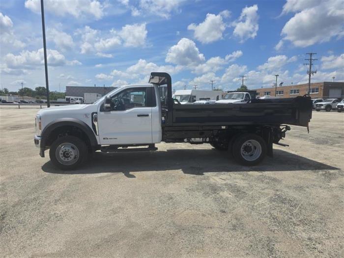2025 Ford F-550-2