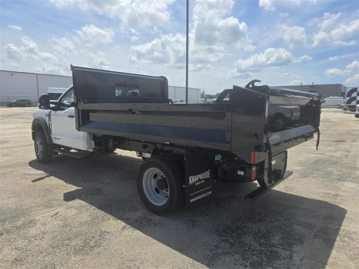 2025 Ford F-550-3