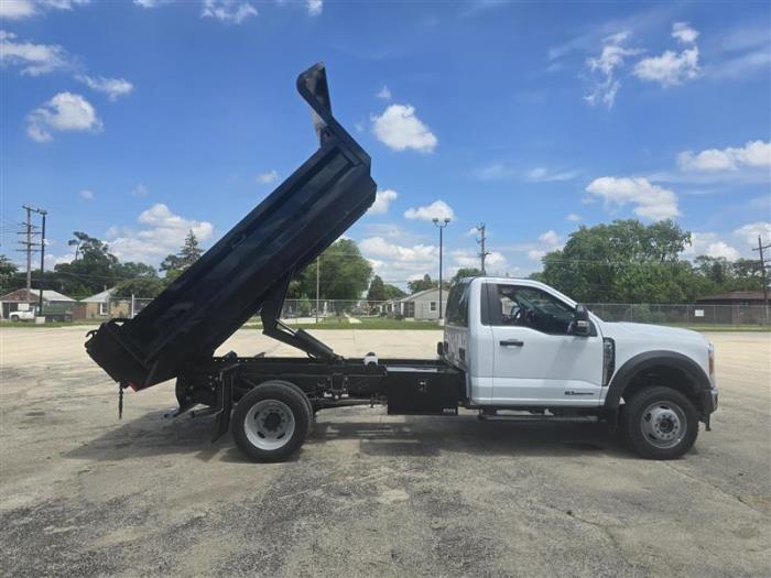 2025 Ford F-550-7