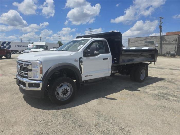 2025 Ford F-550-1