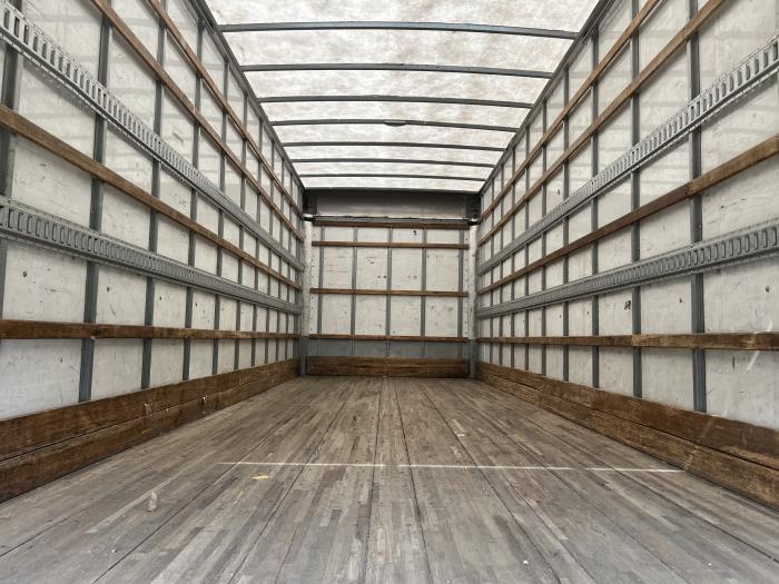 2019 International 4300-8