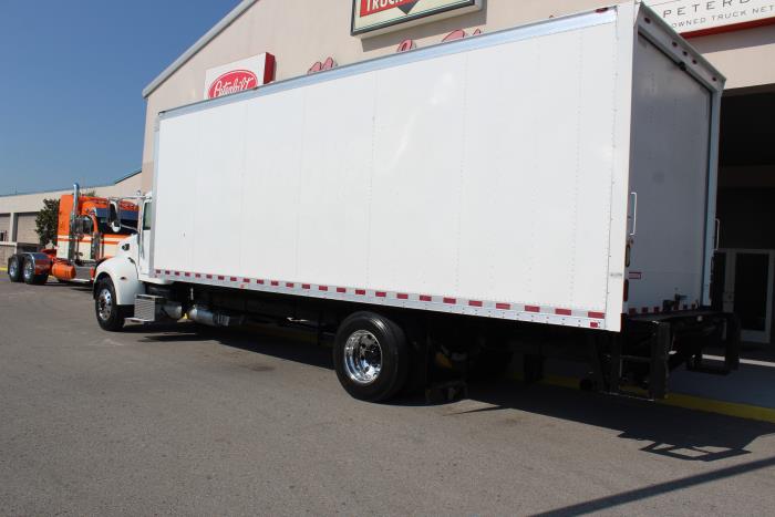 2016 Peterbilt 337-4