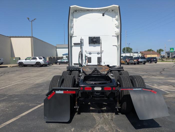 2022 Peterbilt 579-4