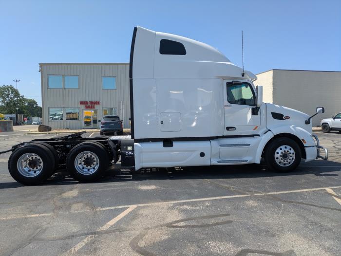 2022 Peterbilt 579-6