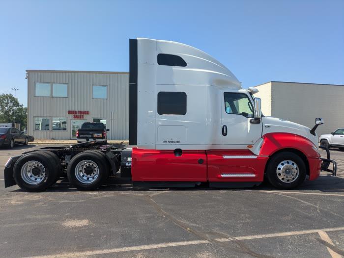 2022 International LT625-9