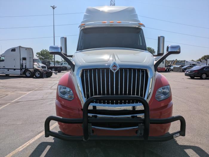 2022 International LT625-11
