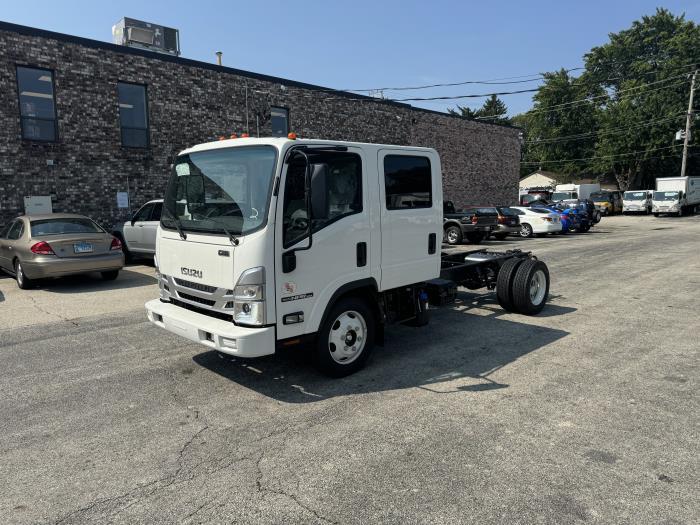 2024 Isuzu NPR-HD-2
