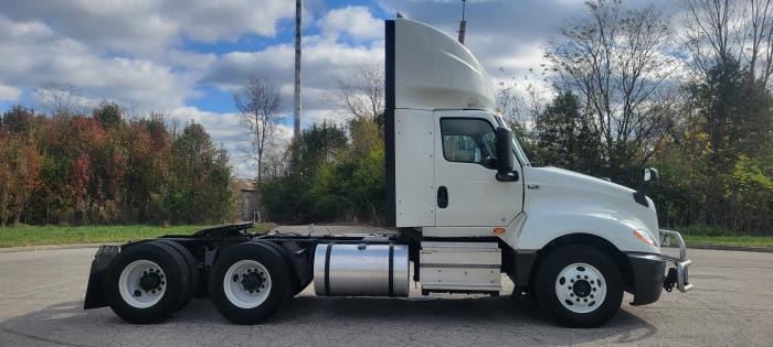 2021 International LT625-6