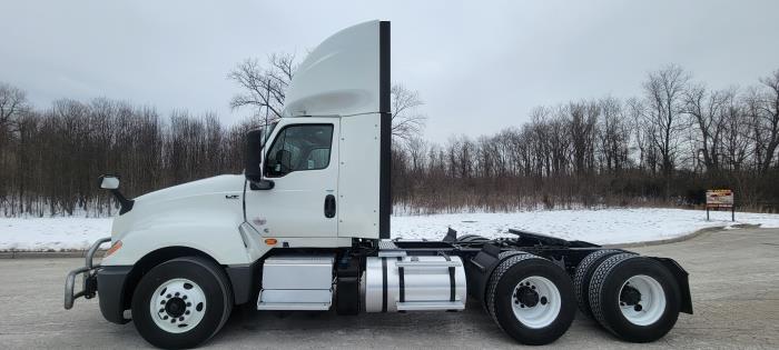 2021 International LT625-4