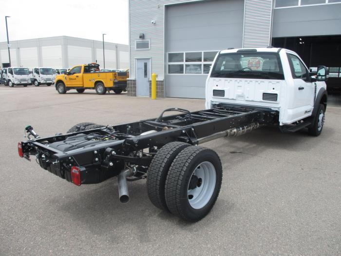 2025 Ford F-550-5