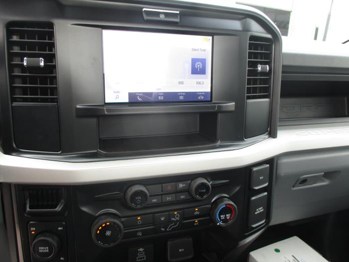 2025 Ford F-550-12