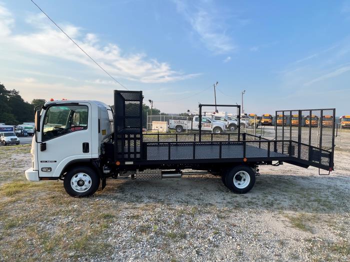 2024 Isuzu NPR-4
