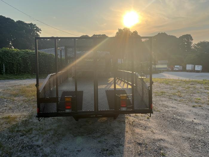 2024 Isuzu NPR-7