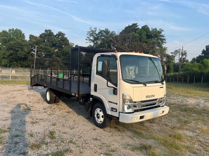 2024 Isuzu NPR-11