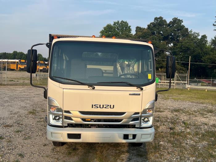 2024 Isuzu NPR-12