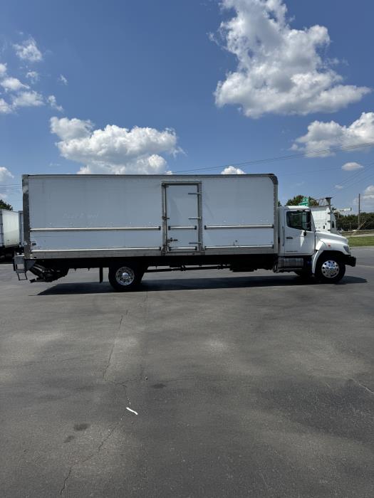 2019 Hino 268A-6