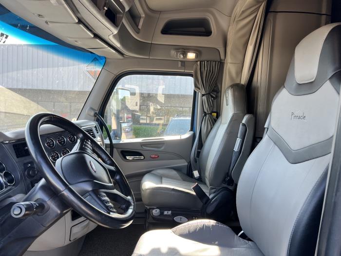 2020 Peterbilt 579-6