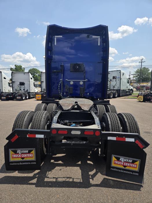 2022 Peterbilt 579-8