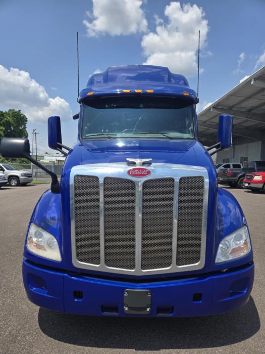 2022 Peterbilt 579-25