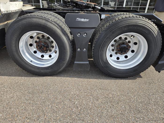 2021 Kenworth T680-17