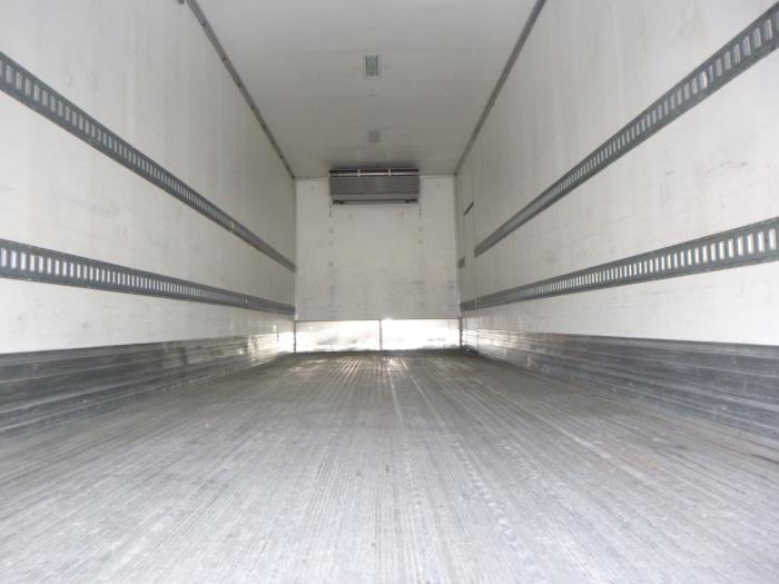 2020 Peterbilt 337-12