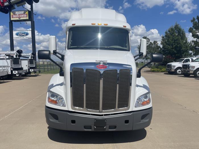 2021 Peterbilt 579-2