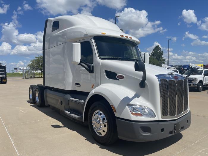 2021 Peterbilt 579-3