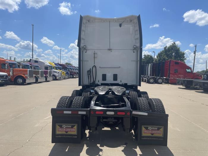 2021 Peterbilt 579-9