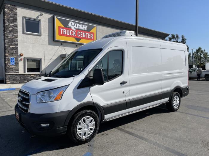 2025 Ford Transit-250-1