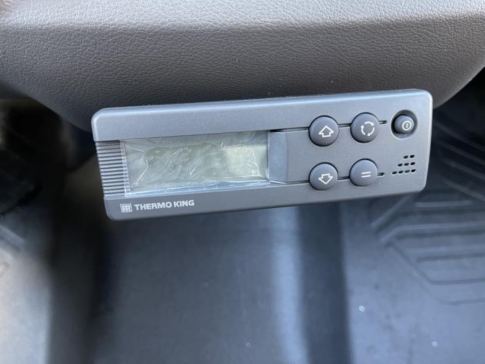 2025 Ford Transit-250-22