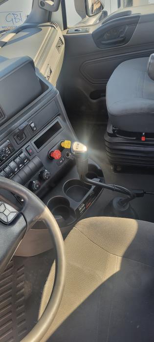 2021 International LT625-3
