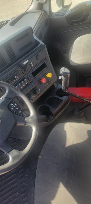 2021 International LT625-3