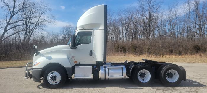 2021 International LT625-4