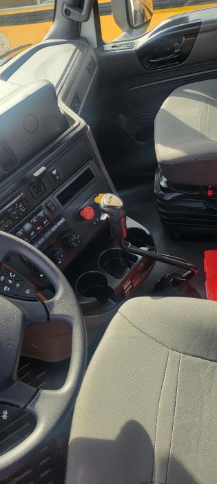 2021 International LT625-3