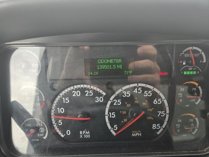 2018 Freightliner Business Class M2 106-1